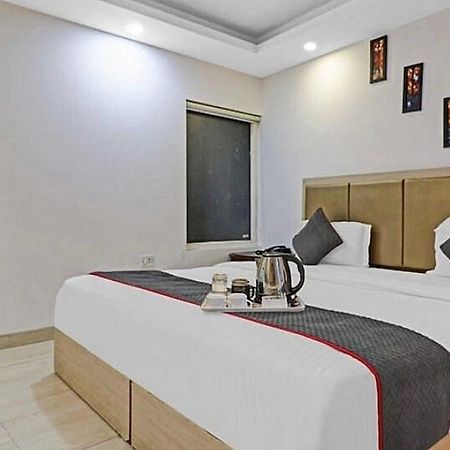 Super Hotel O Mahal New Delhi Ngoại thất bức ảnh