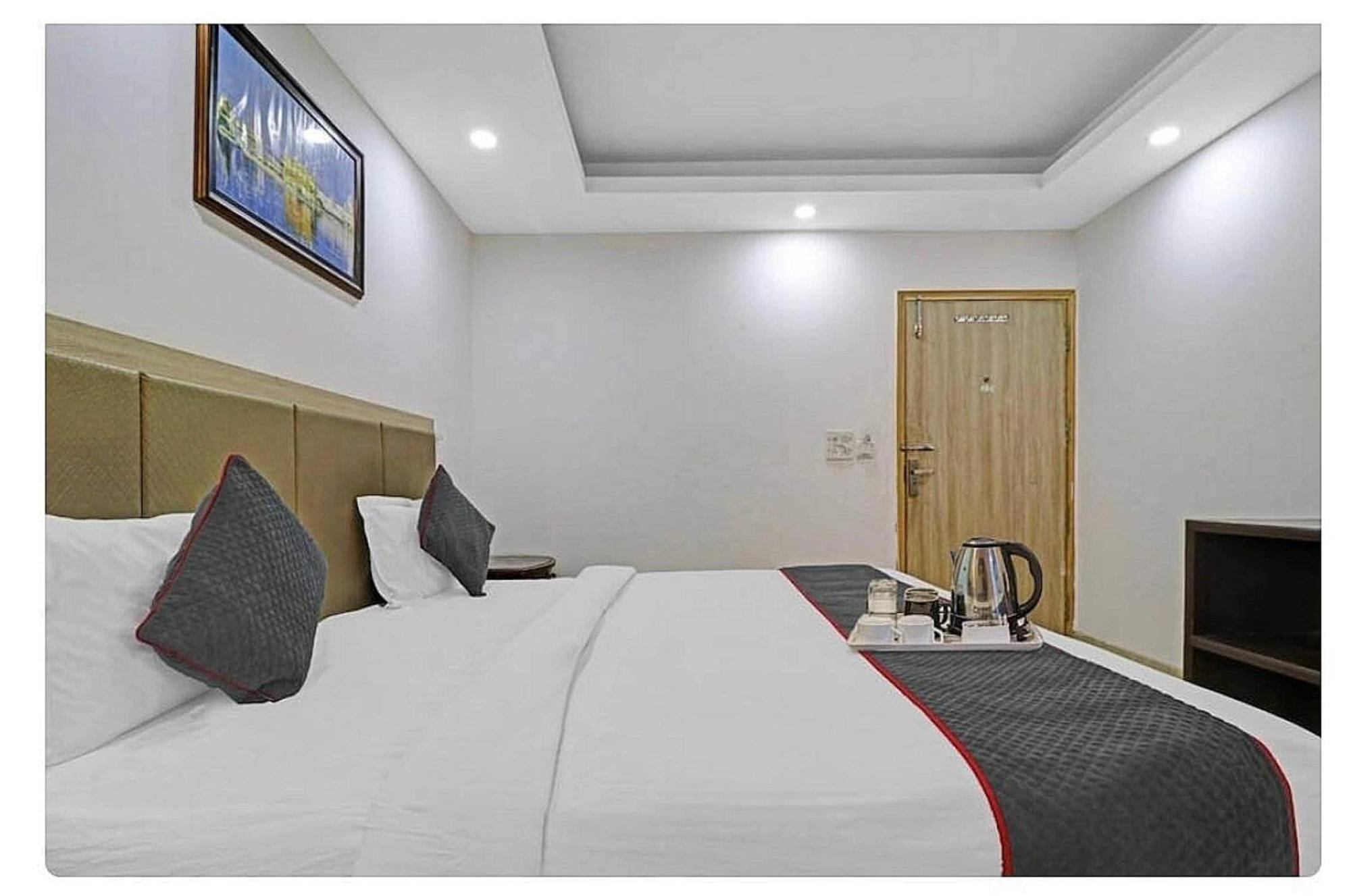 Super Hotel O Mahal New Delhi Ngoại thất bức ảnh