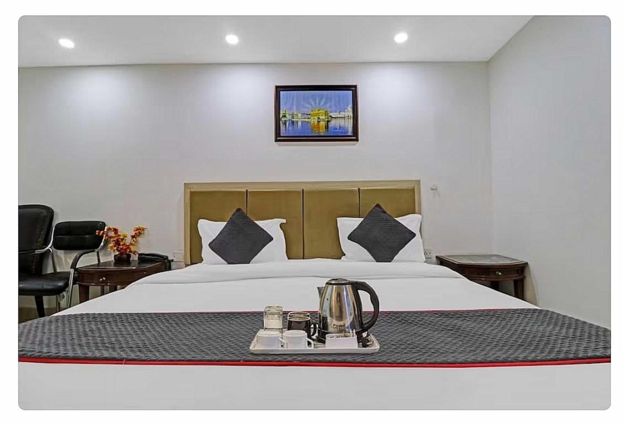 Super Hotel O Mahal New Delhi Ngoại thất bức ảnh