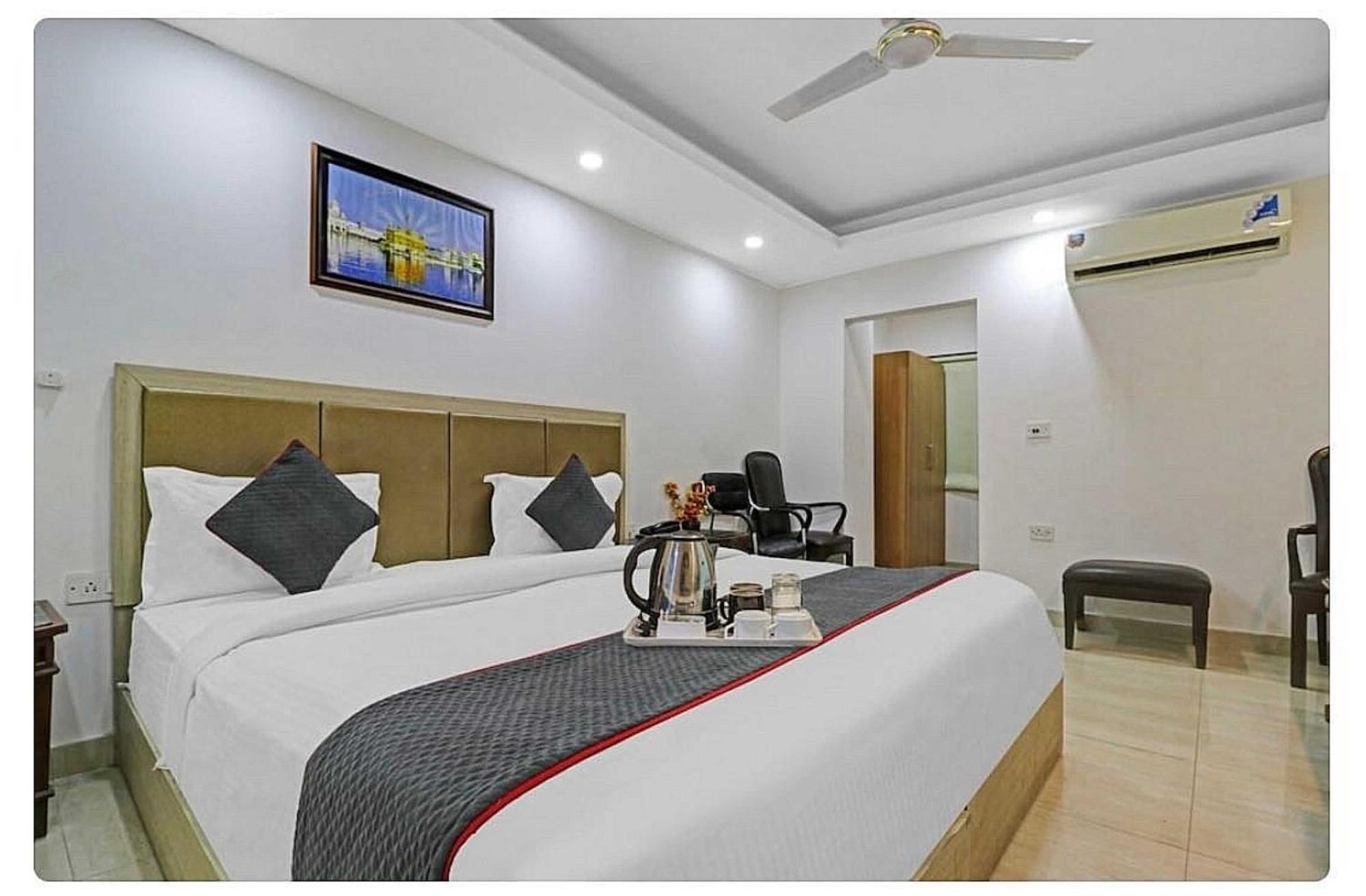 Super Hotel O Mahal New Delhi Ngoại thất bức ảnh