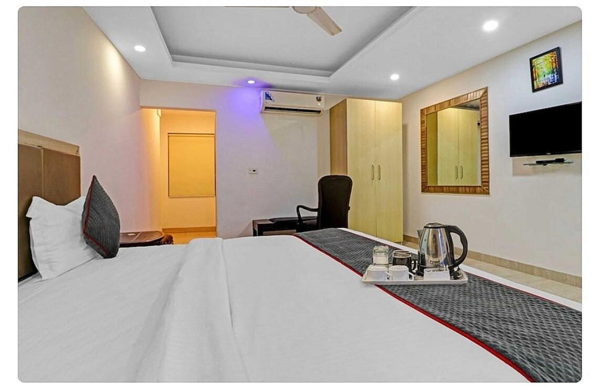 Super Hotel O Mahal New Delhi Ngoại thất bức ảnh