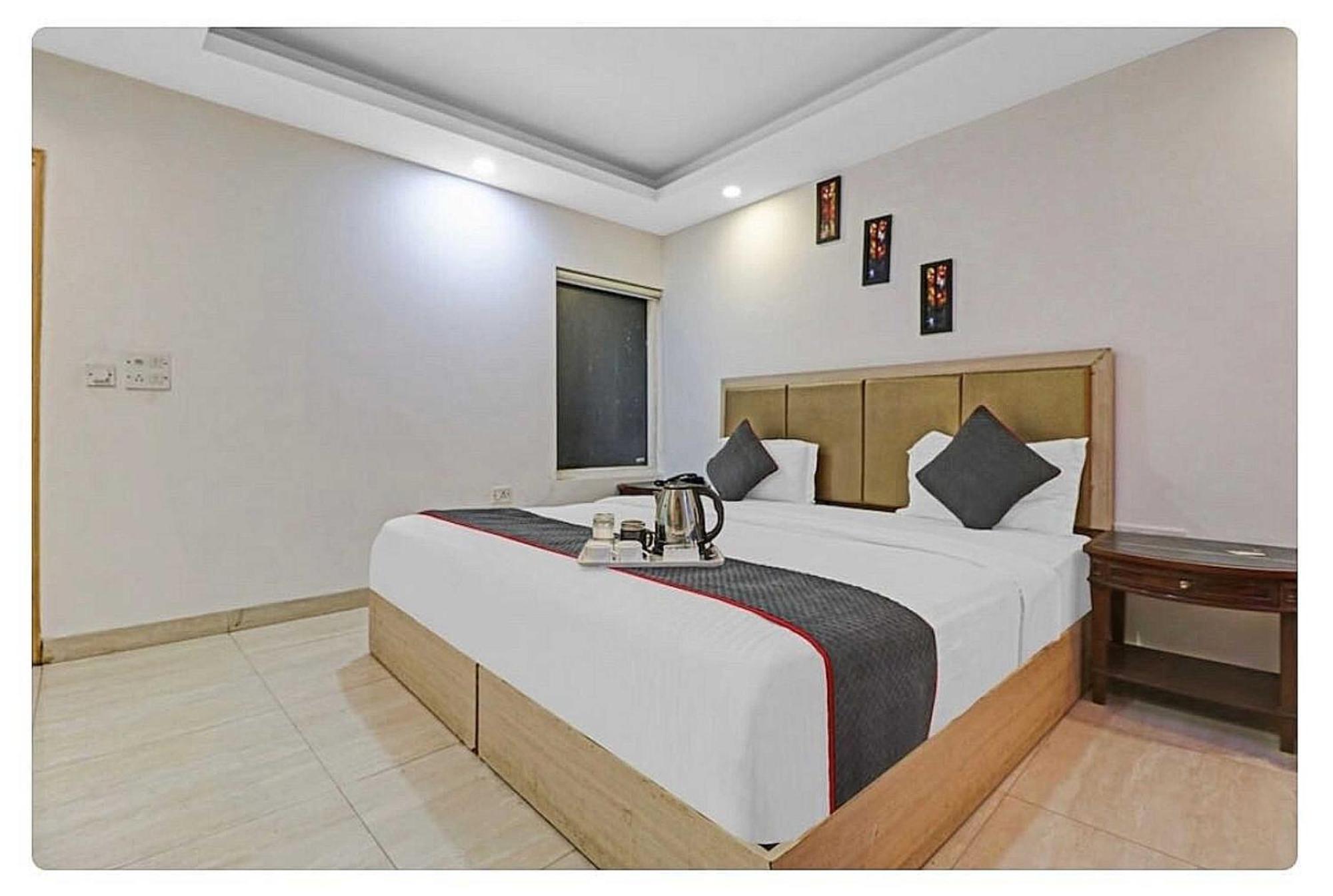 Super Hotel O Mahal New Delhi Ngoại thất bức ảnh
